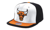 NBA Day One Snapback Cap "Chicago Bulls - White / Orange" 6HSSMM19224 CBUWHOR