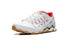 Reax 8 TR "White Wolf Grey Chile Red" 621716 103