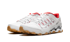 Reax 8 TR "White Wolf Grey Chile Red" 621716 103