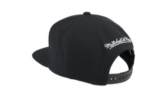 NBA Evergreen Black White Snapback Cap "Chicago Bulls - Black" HS8547 CBUBLCK