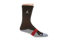 Jordan True Crew Socks "Black / Grey / Varsity Red" 437373 015
