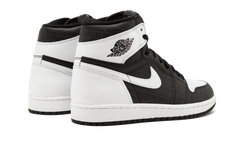 1 Retro High OG "RE2PECT" 555088 008