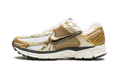 Zoom Vomero 5 WMNS"Metallic Gold" HF7723 001
