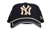 9FIFTY New York Yankees A Frame Trucker Snapback "Rope - Black" 44587535204540