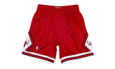 NBA Reload Swingman Shorts "1995 Chicago Bulls - Scarlet" SMSHAC19153 CBUSCAR95