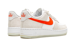 AIR FORCE 1'07 SE MNS WMNS"First Use" DA8302 101
