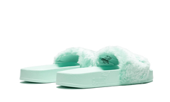 FUR SLIDE NS WMNS "Rihanna" 365772 01