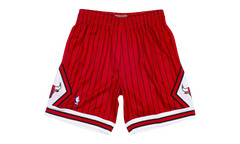 NBA Reload Swingman Shorts "1995 Chicago Bulls - Scarlet" SMSHAC19153 CBUSCAR95