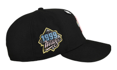 59FIFTY New York Yankees 1999 World Series Fitted Hat "Metallic Rose / Black" NE422