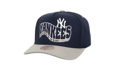 MLB Wavy Pro Snapback Cap "New York Yankees - Navy" HP9616 NYYNAVY