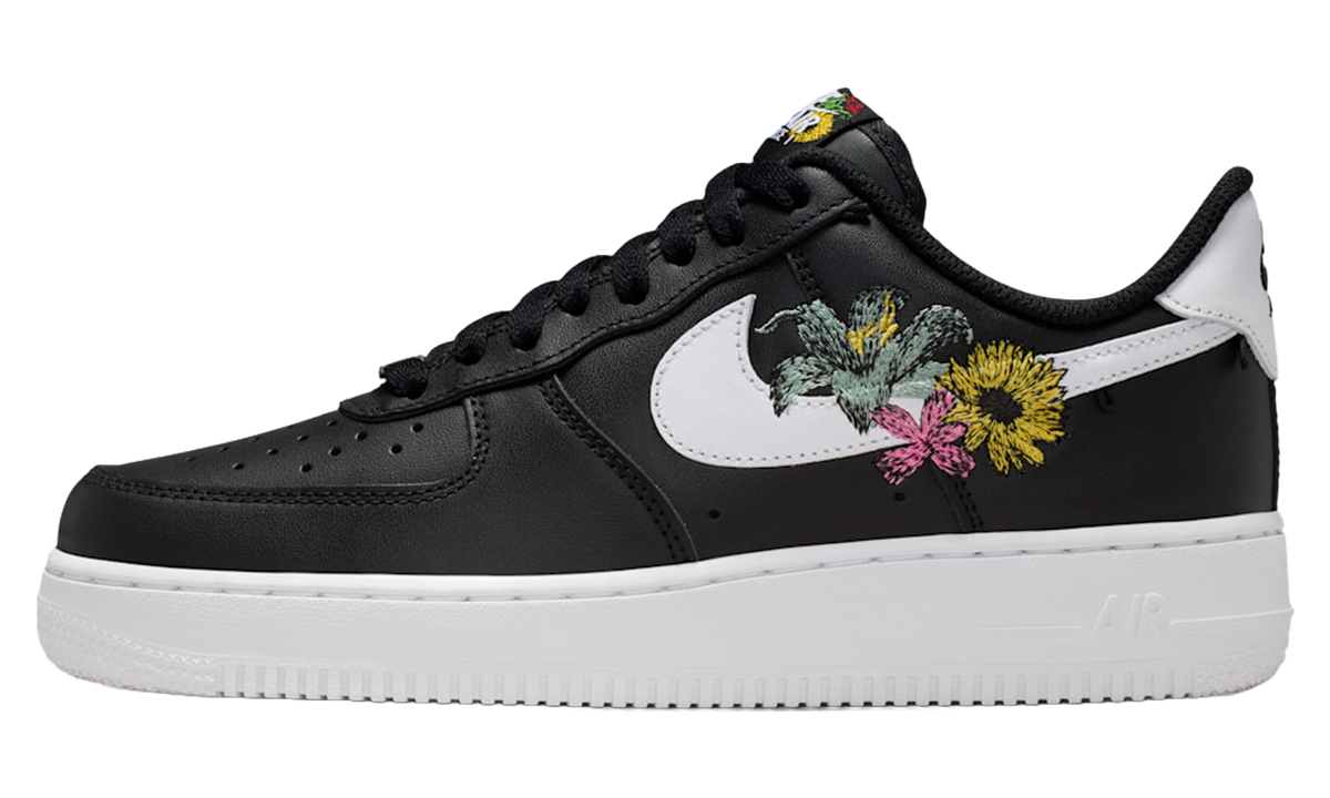 W Air Force 1'07 Premium"Now Accepting All Flowers'" IB6644 001